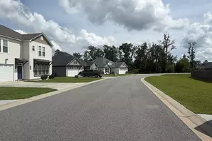 3904 Betty's Pl, Hahira, GA 31632 - Photo 5