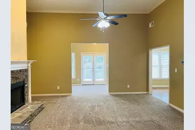 70 Indian Bluff Drive, Sharpsburg, GA 30277 - Photo 5