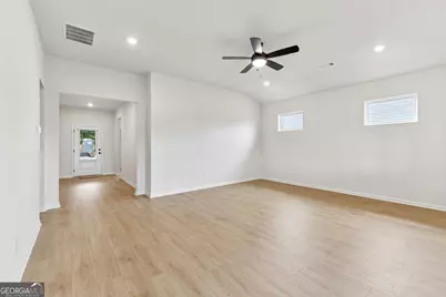 389 Sand Dune Way, Conyers, GA 30013 - Photo 3