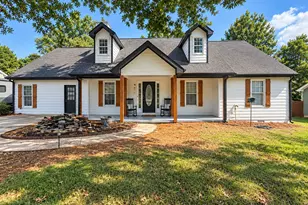 913 Century Oak Dr, Winder, GA 30680 - Photo 1