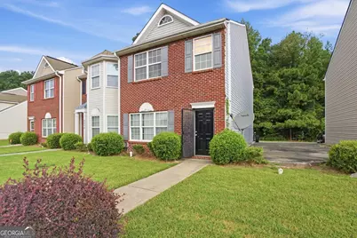 8260 Oakley Circle # 2, Union City, GA 30291 - Photo 3