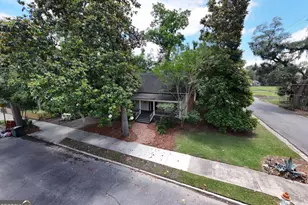 417 Central Pl, Valdosta, GA 31601 - Photo 9