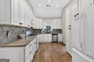 52 Braves Crossing Ct, Sharpsburg, GA 30277 - Photo 3
