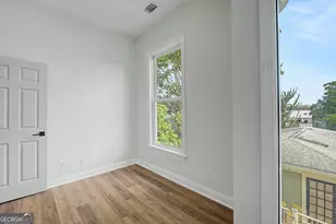 302 Lorch St, Savannah, GA 31401 - Photo 13