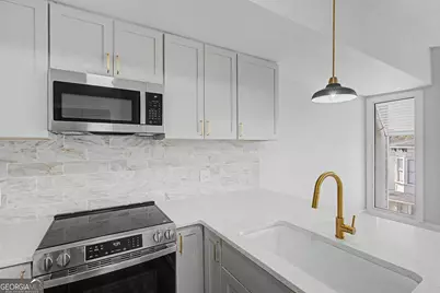 302 Lorch Street #204, Savannah, GA 31401 - Photo 21