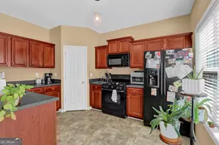 2118 Burns View Ln, Lawrenceville, GA 30044 - Photo 17