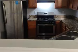 679 Shadow Lakes Dr, Lithonia, GA 30058 - Photo 3