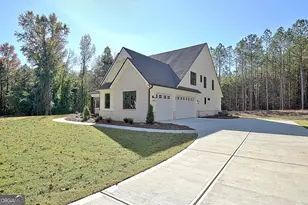 196 Bob Smith Rd, Sharpsburg, GA 30277 - Photo 5
