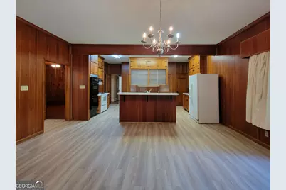 73 W Wright Street, Winder, GA 30680 - Photo 7