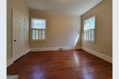73 W Wright Street, Winder, GA 30680 - Photo 11