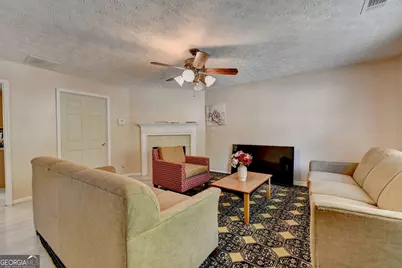 735 Castlebrooke Way, Lawrenceville, GA 30045 - Photo 7