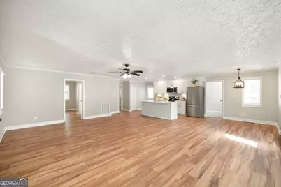 559 Shawnee Circle, Byron, GA 31008 - Photo 7