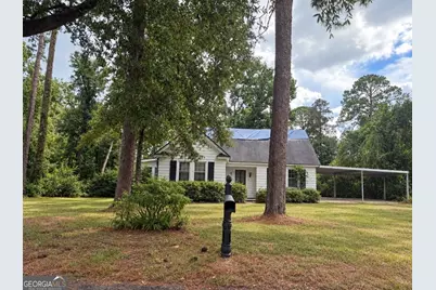 706 Richmond Avenue, Waycross, GA 31501 - Photo 1