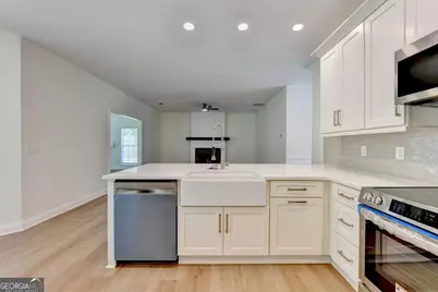 6336 Spring Lake Drive, Flowery Branch, GA 30542 - Photo 27