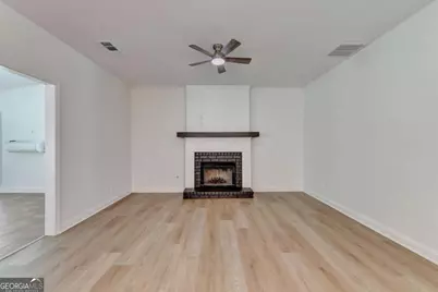 6336 Spring Lake Drive, Flowery Branch, GA 30542 - Photo 15