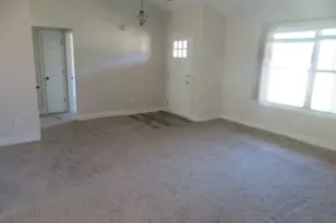 123 Needleleaf Ct, Barnesville, GA 30204 - Photo 3
