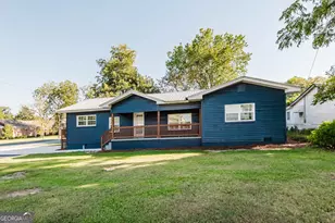 69 Liberty St, Hawkinsville, GA 31036 - Photo 1
