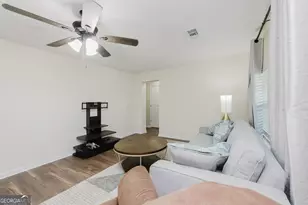 69 Liberty St, Hawkinsville, GA 31036 - Photo 11