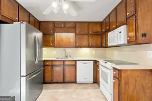 1761 Honey Creek Rd SW, Conyers, GA 30094 - Photo 31