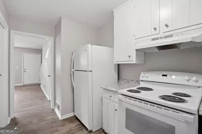 5344 Ridgemere Court, Stone Mountain, GA 30083 - Photo 5