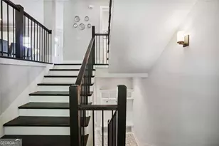 692 Drewry St NE, Atlanta, GA 30306 - Photo 3