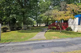 408 Harris St, Monroe, GA 30655 - Photo 11