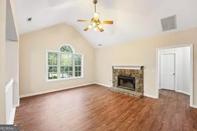 173 Masters Way, Newnan, GA 30265 - Photo 5