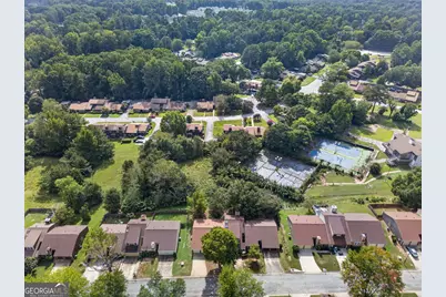 1555 Burnstone Drive, Stone Mountain, GA 30088 - Photo 27