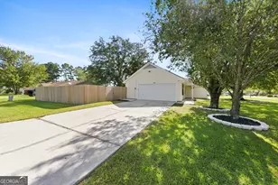 225 Merriwood Cir, Kingsland, GA 31548 - Photo 13