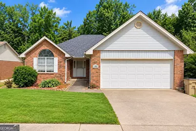 180 Oakwood Circle, Stockbridge, GA 30281 - Photo 1