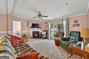 535 E 1st St, Midway, GA 31320 - Photo 7