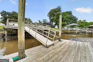 535 E 1st St, Midway, GA 31320 - Photo 35