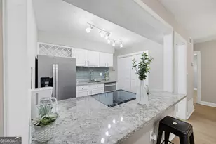 5159 Roswell Rd, Sandy Springs, GA 30342 - Photo 9