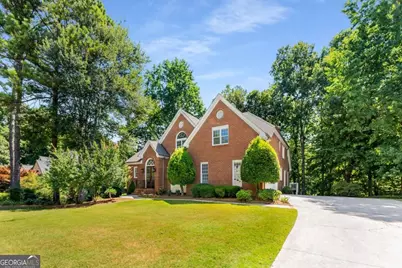 5135 Falcon Chase Lane, Atlanta, GA 30342 - Photo 3