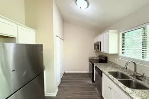 5112 Huxley Rd, Stone Mountain, GA 30088 - Photo 5