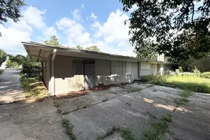 802 Kenilworth Cir, Stone Mountain, GA 30083 - Photo 3