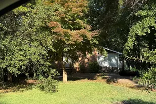 109 Genes Pl, Lagrange, GA 30240 - Photo 3