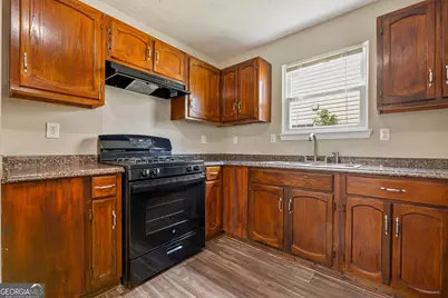 5656 One Lake Way, South Fulton, GA 30349 - Photo 11
