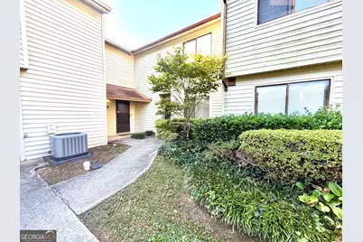 1014 Country Court, Lawrenceville, GA 30044 - Photo 3