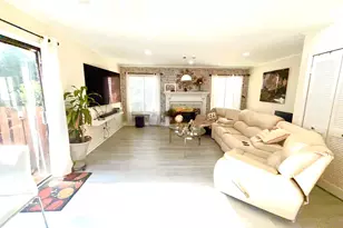 1014 Country Ct, Lawrenceville, GA 30044 - Photo 3