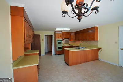 401 North Harris St, Sandersville, GA 31082 - Photo 15