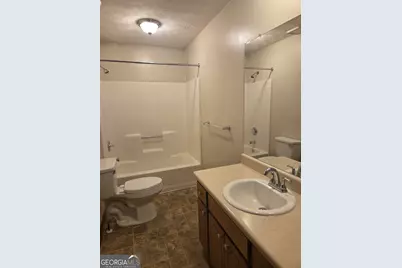 8492 Pineland Drive, Jonesboro, GA 30238 - Photo 13