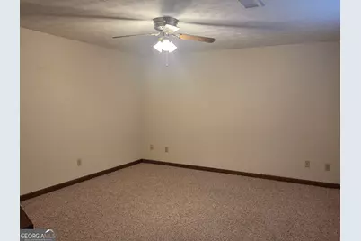 8492 Pineland Drive, Jonesboro, GA 30238 - Photo 5
