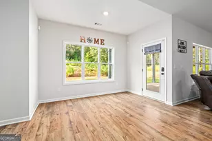 100 Dove Crk Ct, Lagrange, GA 30241 - Photo 7