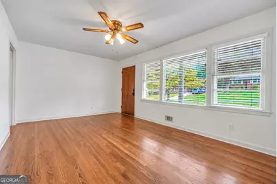 1811 Mural Circle, Morrow, GA 30260 - Photo 3