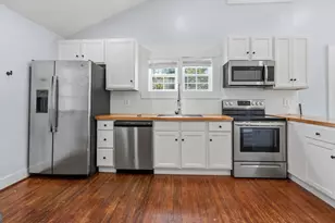 19 McDonald St, Hazlehurst, GA 31539 - Photo 7