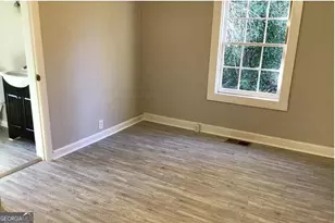201 S Pine St, Toccoa, GA 30577 - Photo 5