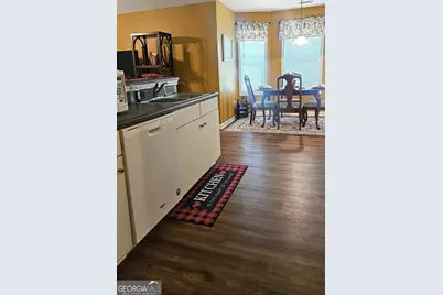 4384 Chestnut Oaks Trace, Lithonia, GA 30038 - Photo 5