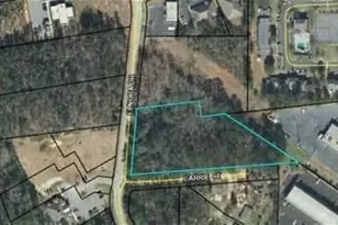 4015 Elnora Dr, Macon, GA 31210 - Photo 1