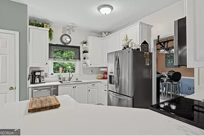 12 Oak Park Place, Savannah, GA 31405 - Photo 3